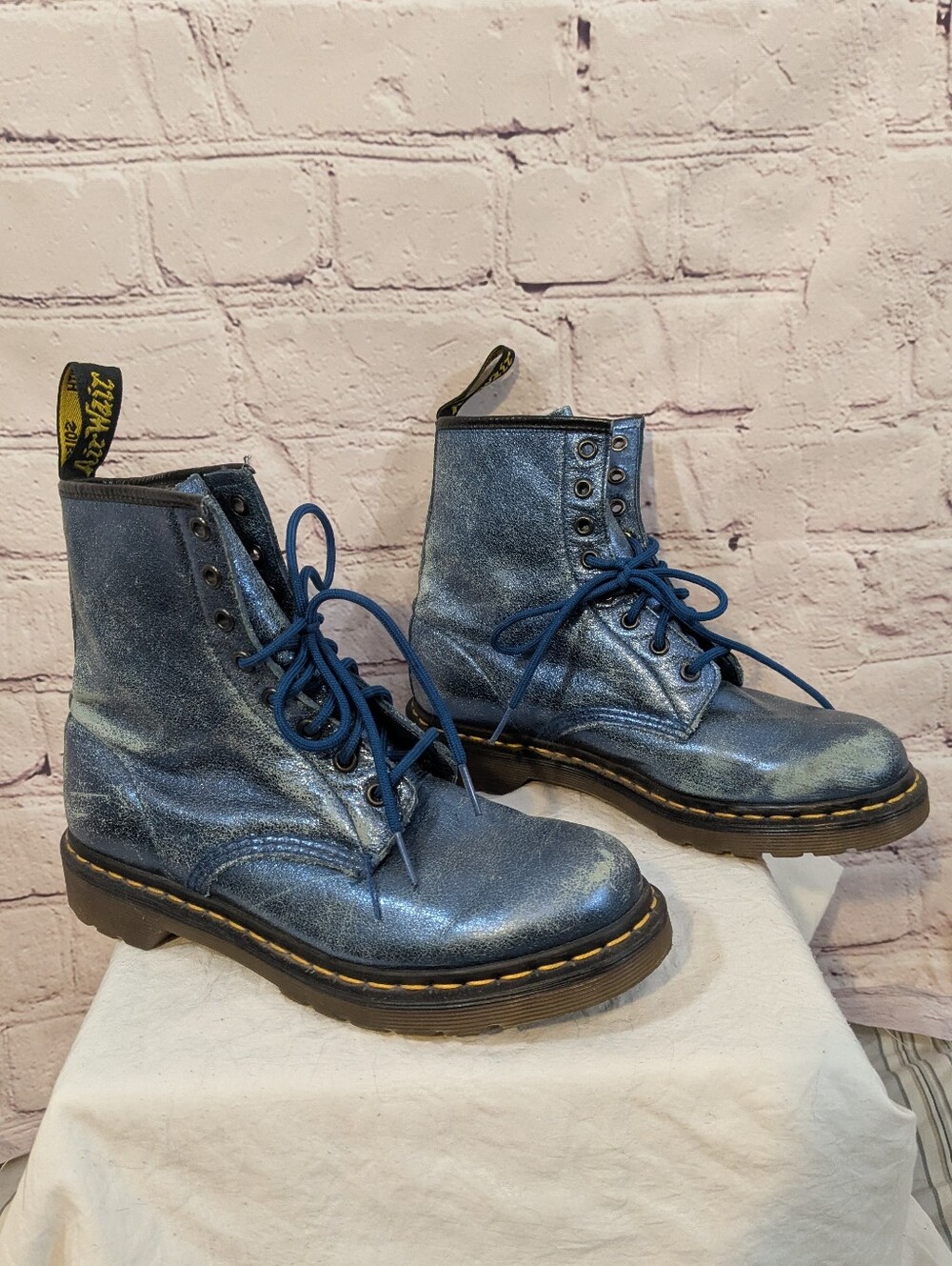 Dr. Martens Metallic Blue Leather
